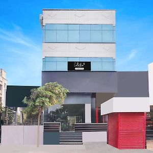 Super Collection O Chandan Nagar Kharadi Formerly Kharadi Inn